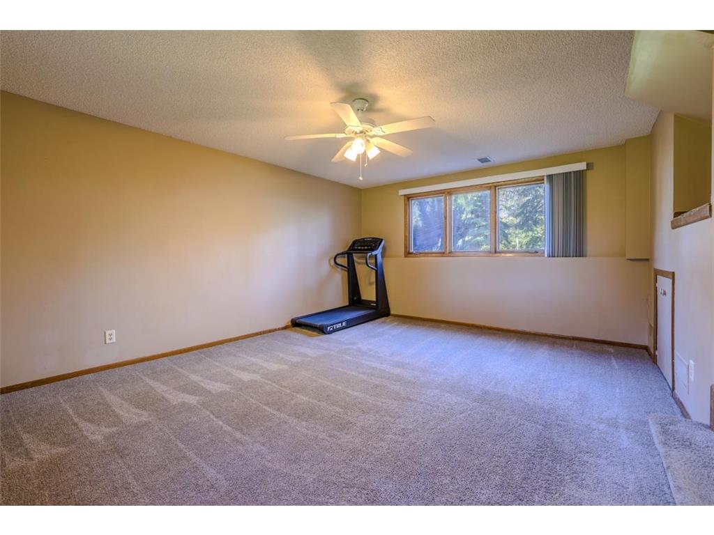9135 36th Avenue N New Hope MN 55427 7072878 image20