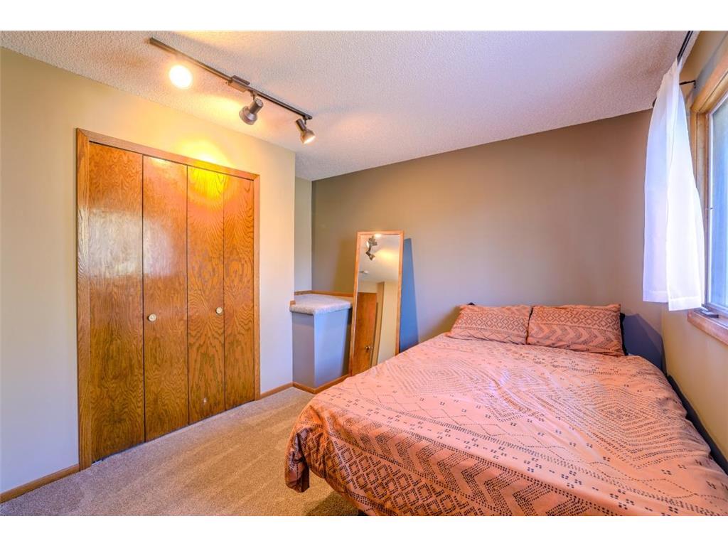 9135 36th Avenue N New Hope MN 55427 7072878 image32