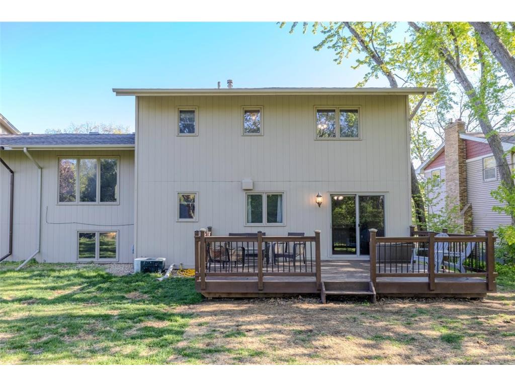 9135 36th Avenue N New Hope MN 55427 7072878 image5