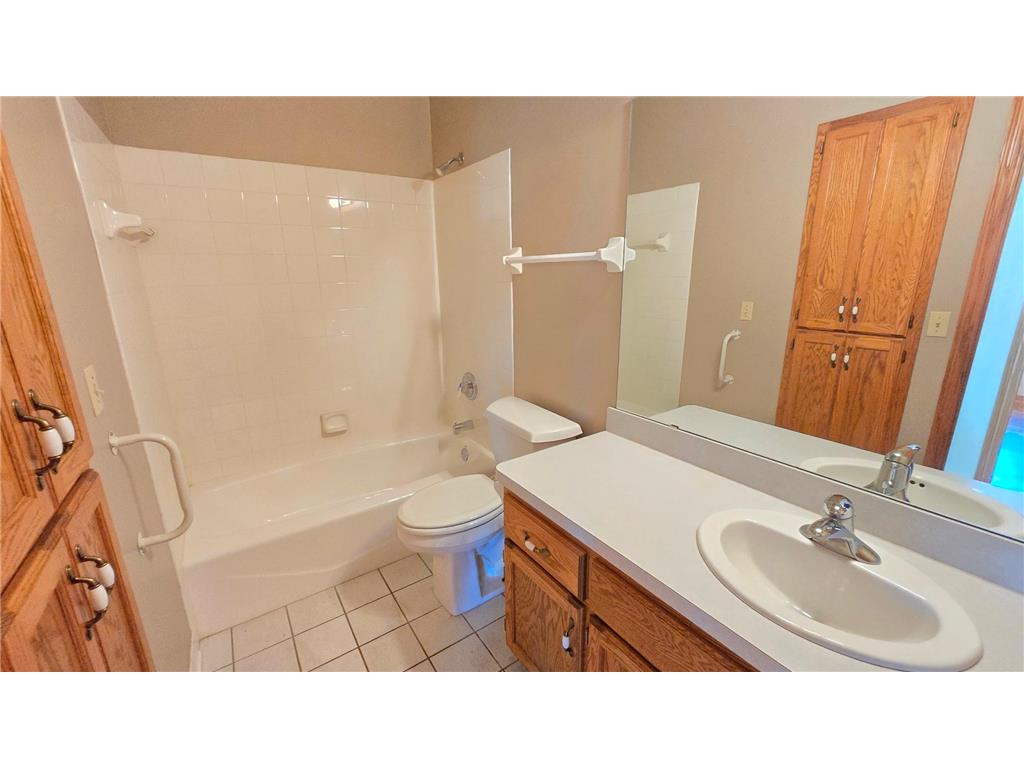 9136 Windsor Terrace Brooklyn Park MN 55443 6753170 image12