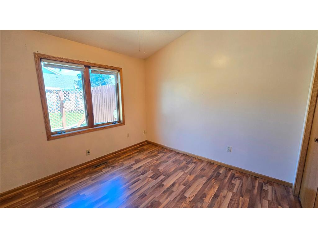 9136 Windsor Terrace Brooklyn Park MN 55443 6753170 image13