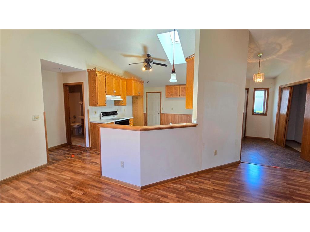 9136 Windsor Terrace Brooklyn Park MN 55443 6753170 image15