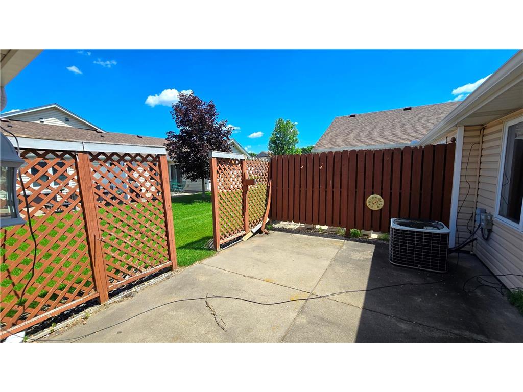 9136 Windsor Terrace Brooklyn Park MN 55443 6753170 image26