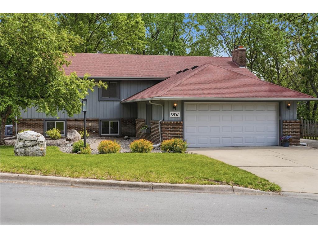9137 Forest Hills Circle Bloomington MN 55437 7078487 image2