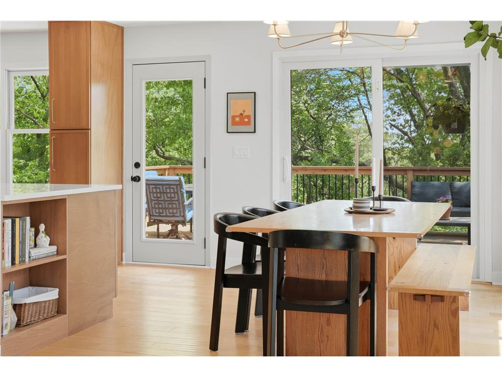 9137 Forest Hills Circle Bloomington MN 55437 7078487 image23