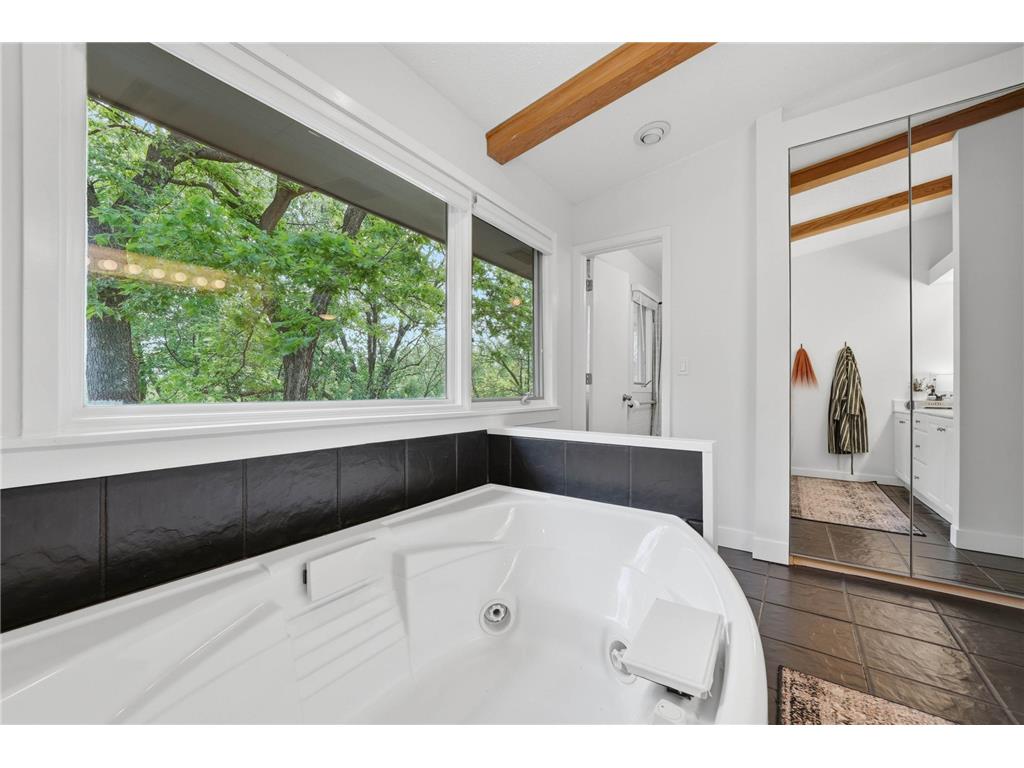 9137 Forest Hills Circle Bloomington MN 55437 7078487 image37