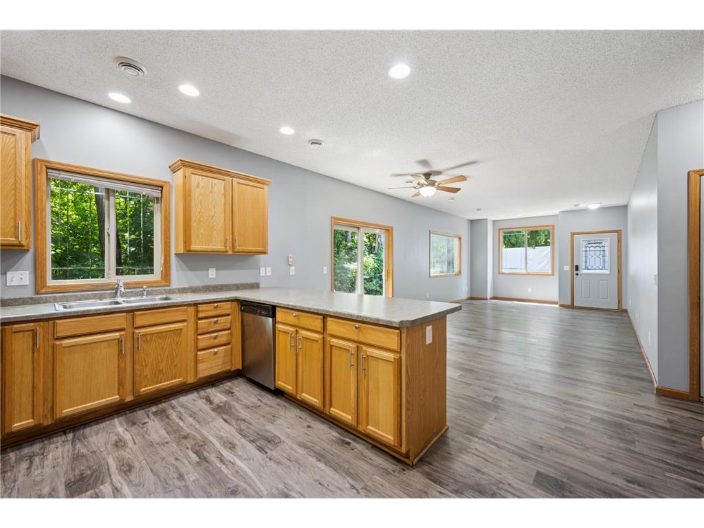 914 1/2 3rd Avenue NE Buffalo MN 55313 7072351 image8
