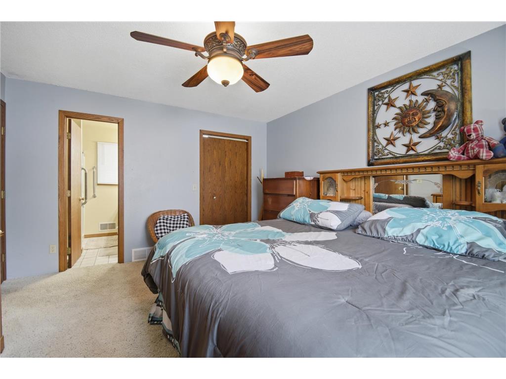 914 13th Avenue SE Austin MN 55912 7068767 image17