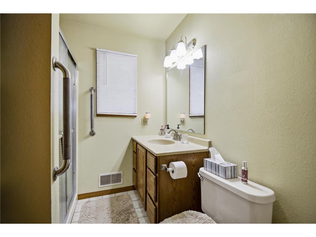 914 13th Avenue SE Austin MN 55912 7068767 image18