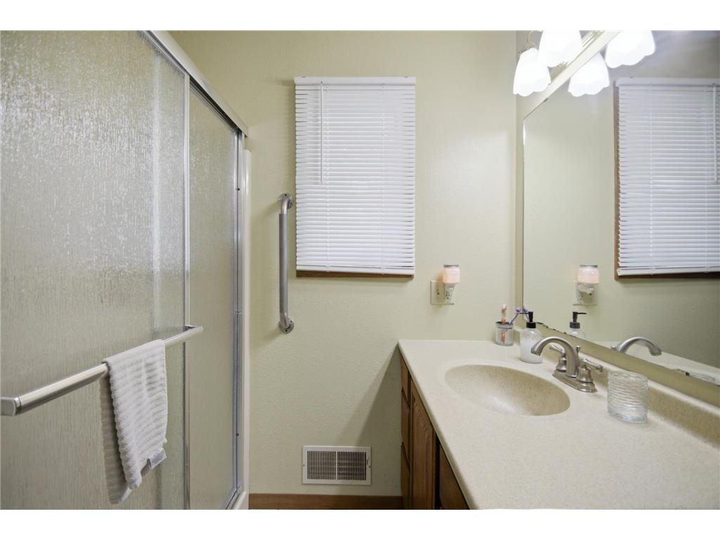 914 13th Avenue SE Austin MN 55912 7068767 image19