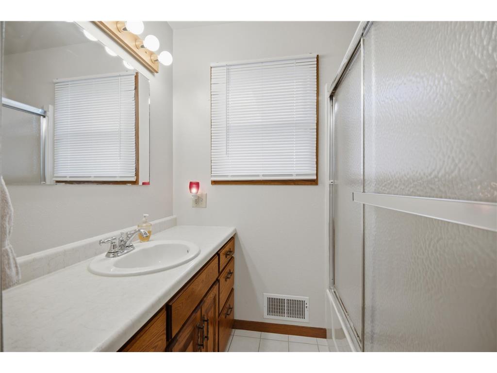 914 13th Avenue SE Austin MN 55912 7068767 image26