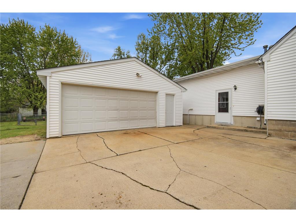 914 13th Avenue SE Austin MN 55912 7068767 image40