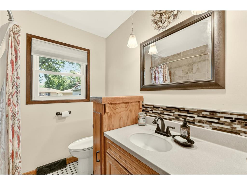 914 16 1/4 Street SE Rochester MN 55904 7083220 image13