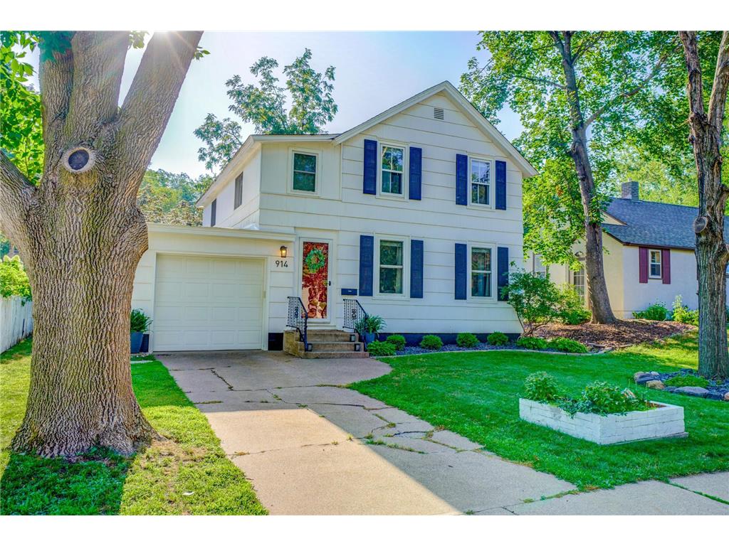 914 9th Street, Hudson, WI, 54016 MLS 6243624 Edina Realty