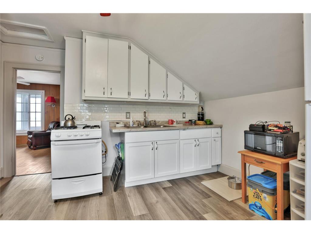 914 Charlotte Street Saint Paul MN 55104 7033512 image27