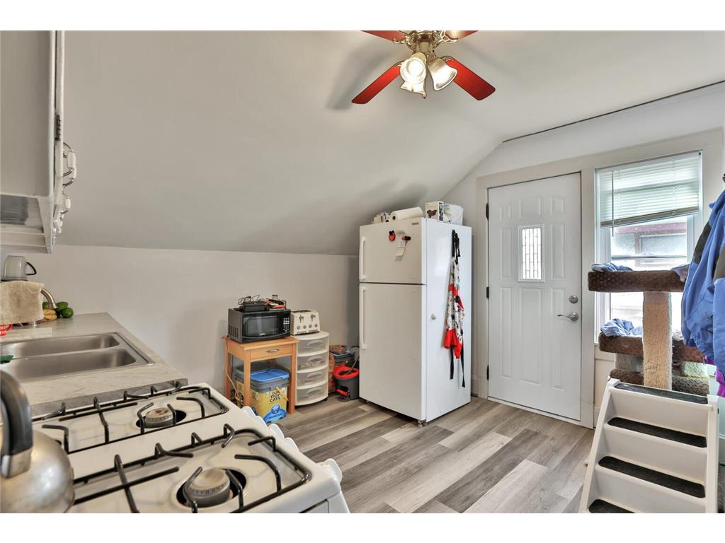 914 Charlotte Street Saint Paul MN 55104 7033512 image28