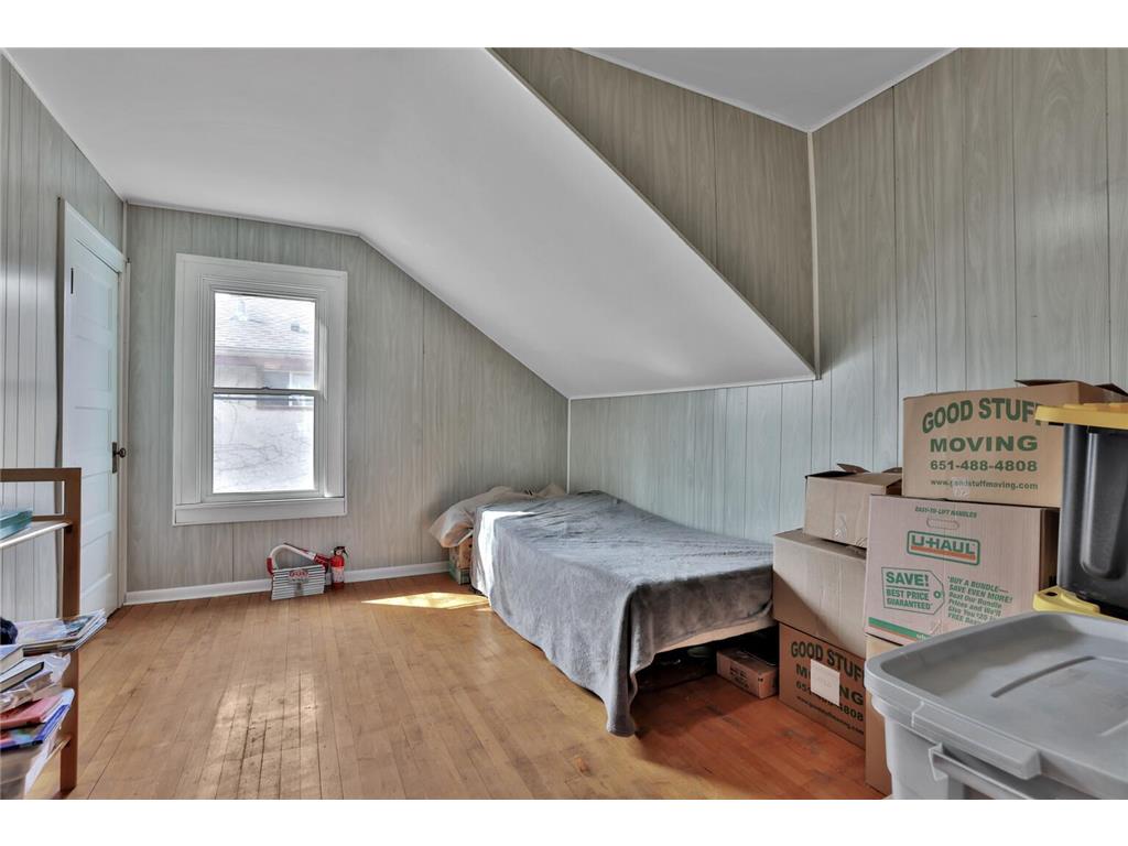 914 Charlotte Street Saint Paul MN 55104 7033512 image34