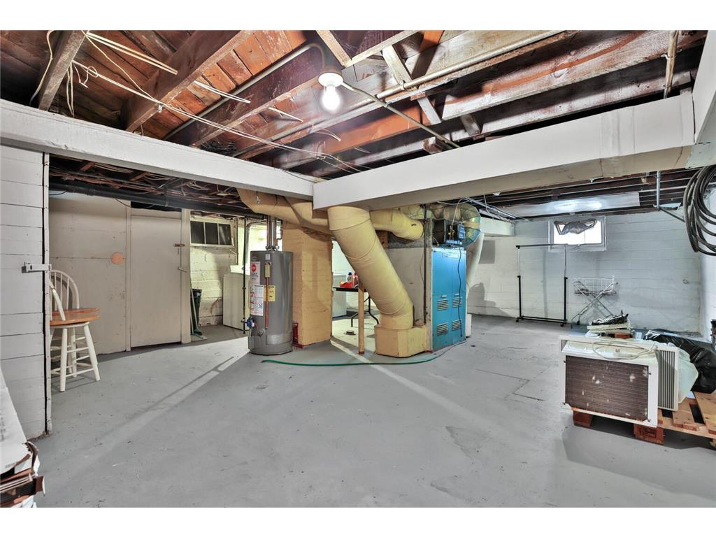 914 Charlotte Street Saint Paul MN 55104 7033512 image38