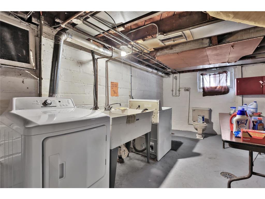 914 Charlotte Street Saint Paul MN 55104 7033512 image39