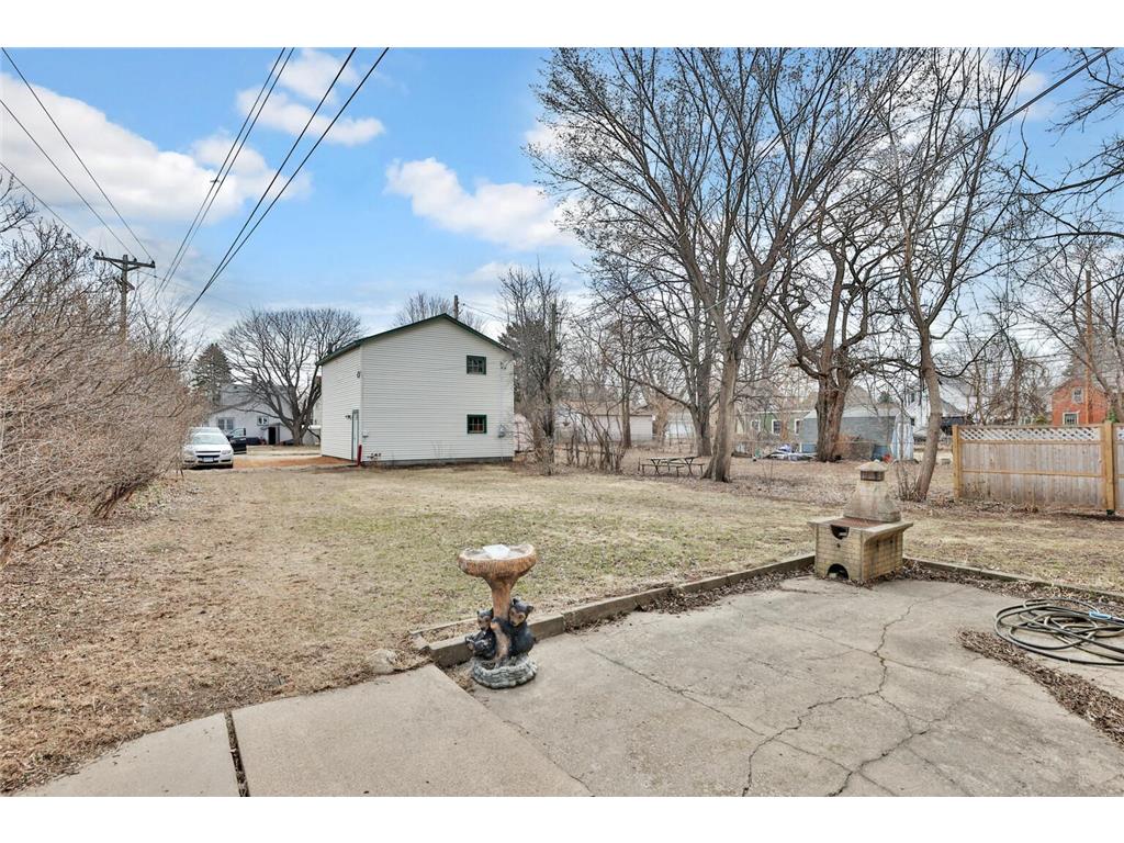 914 Charlotte Street Saint Paul MN 55104 7033512 image44