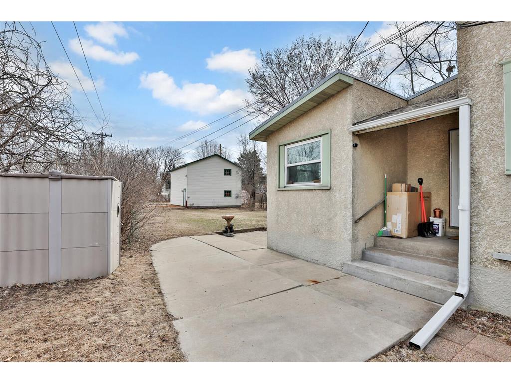 914 Charlotte Street Saint Paul MN 55104 7033512 image47