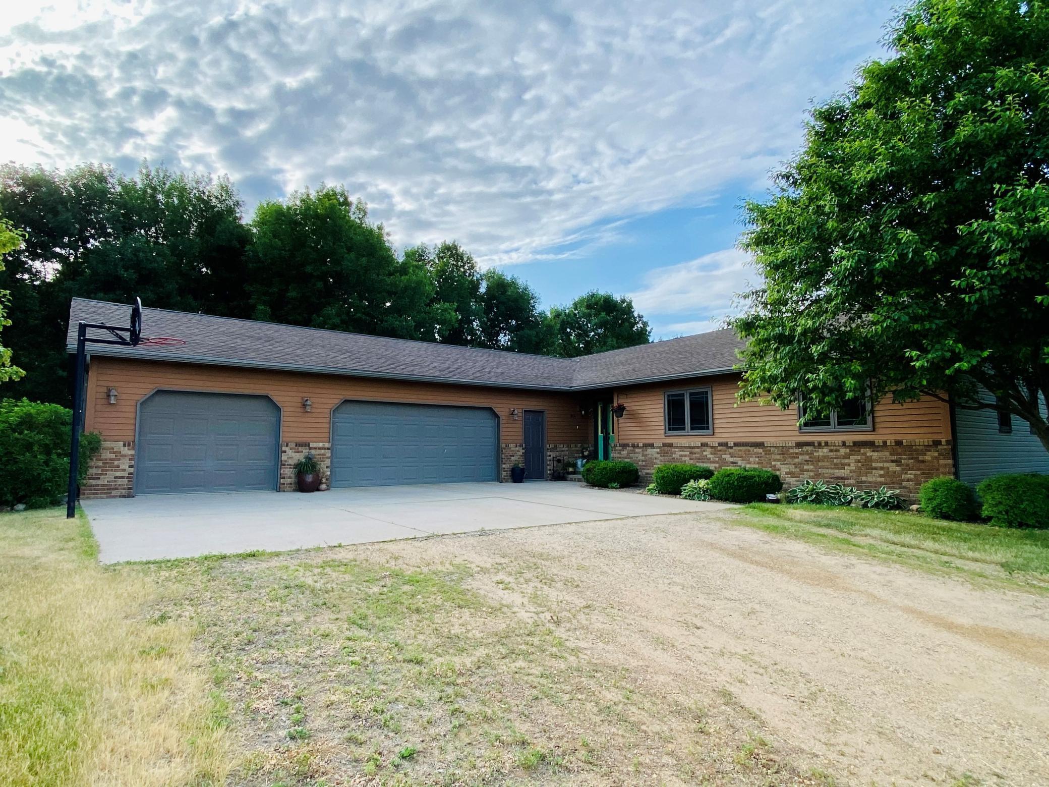 914 Country Circle Drive Tracy MN 56175 6010819 image1