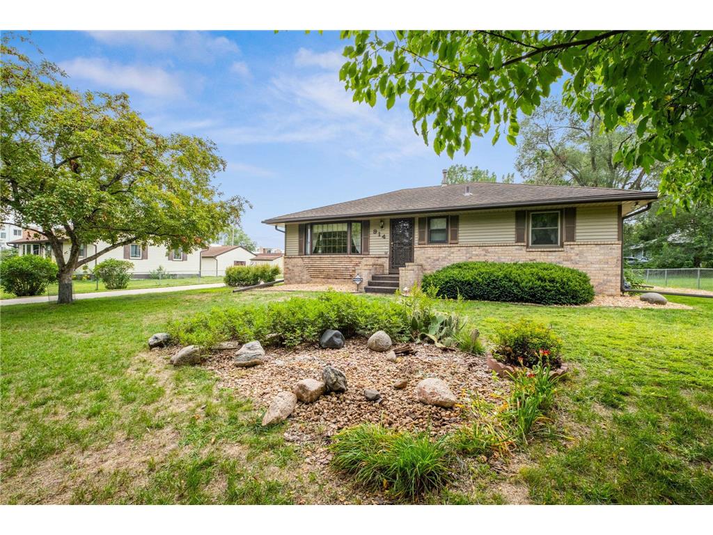914 Lincoln Street Anoka MN 55303 6420471 image1