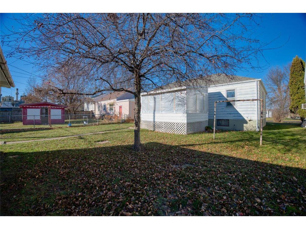 914 Michigan Street Hibbing MN 55746 6819220 image5