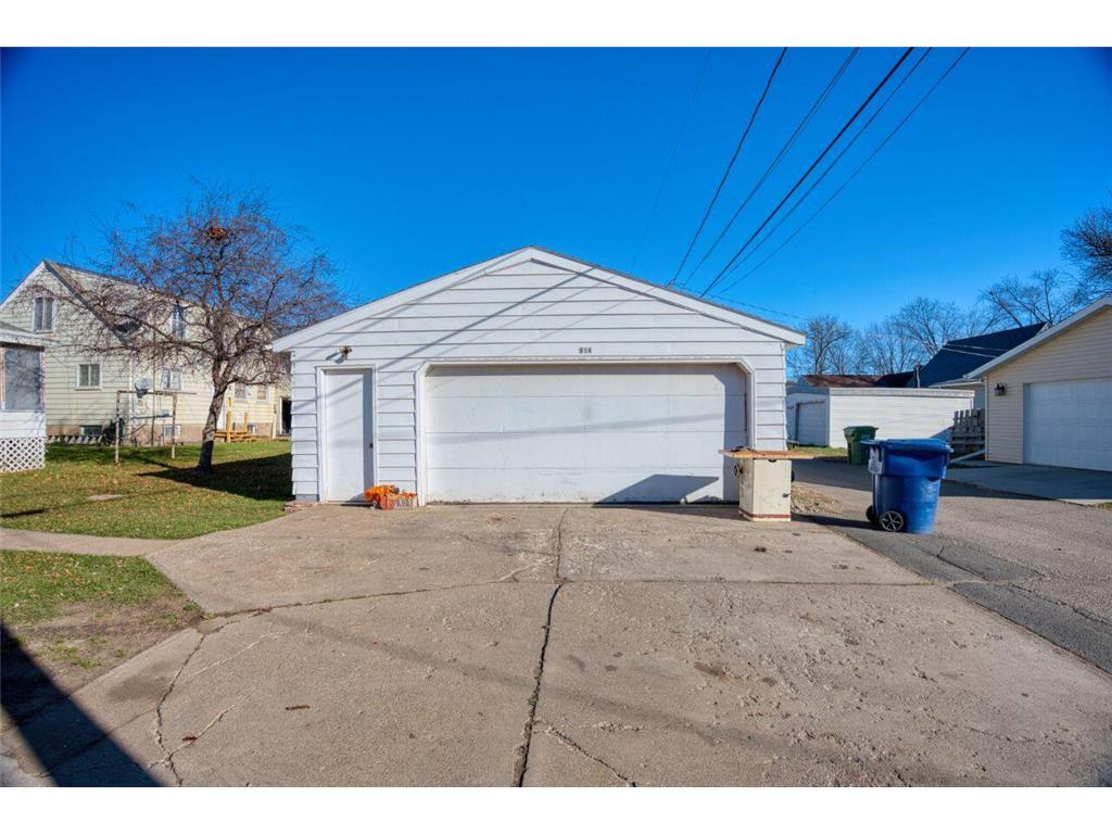 914 Michigan Street Hibbing MN 55746 6819220 image7