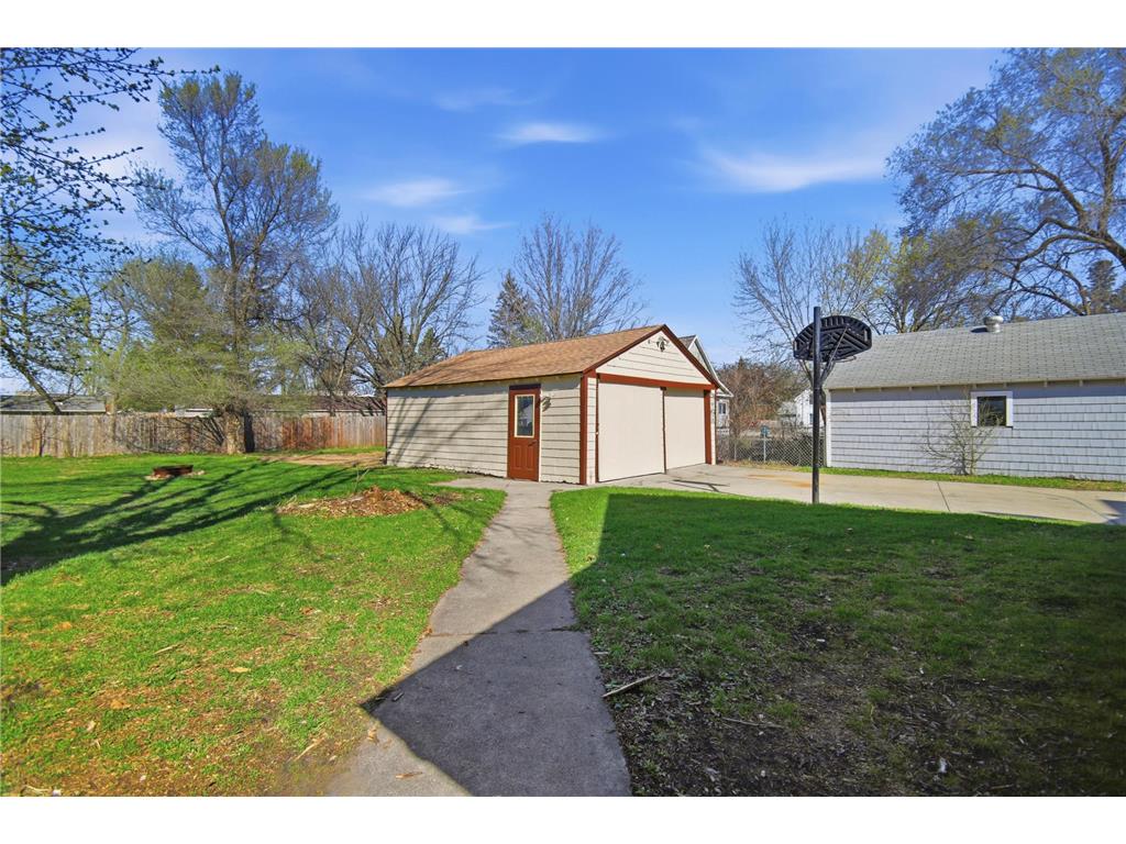 914 N Elm Avenue Owatonna MN 55060 7055088 image28