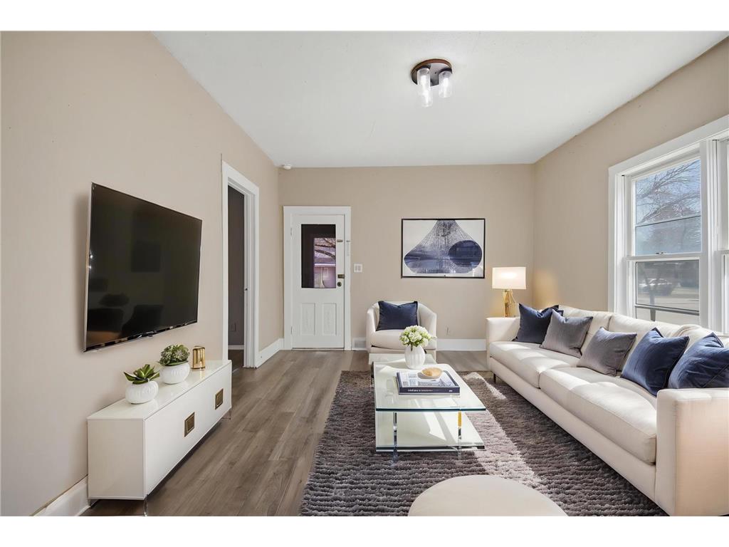 914 N Elm Avenue Owatonna MN 55060 7055088 image3