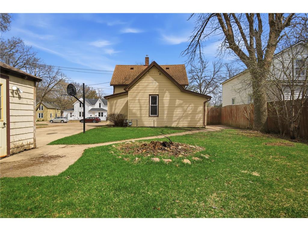 914 N Elm Avenue Owatonna MN 55060 7055088 image30