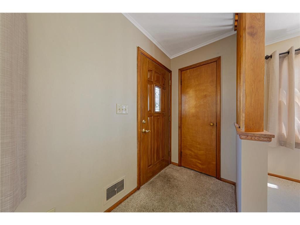 914 S Elm Avenue Owatonna MN 55060 7068940 image10