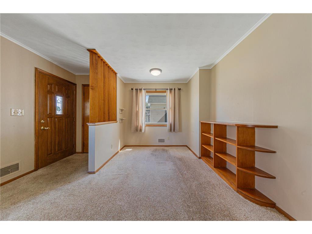 914 S Elm Avenue Owatonna MN 55060 7068940 image12