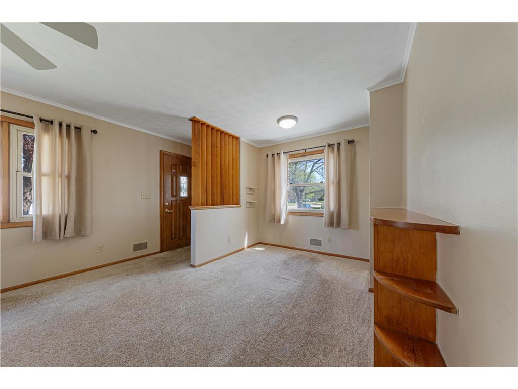 914 S Elm Avenue Owatonna MN 55060 7068940 image13