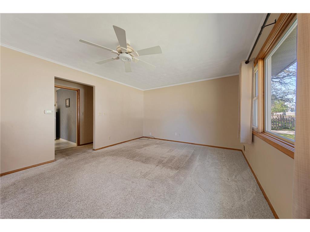 914 S Elm Avenue Owatonna MN 55060 7068940 image15