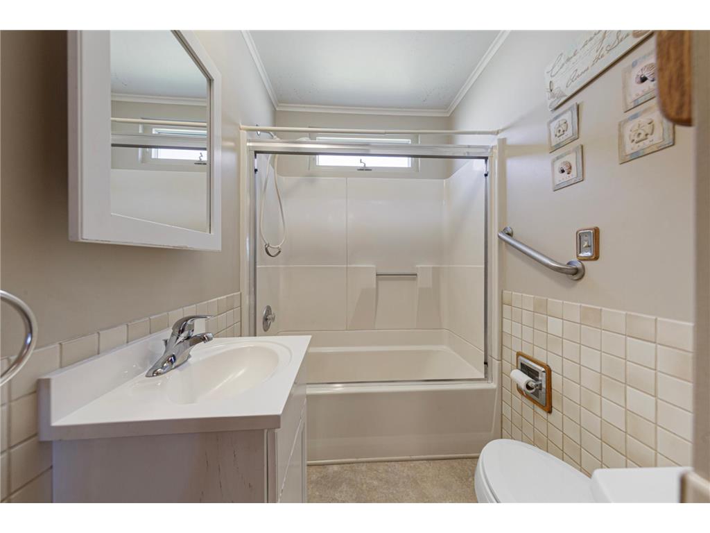 914 S Elm Avenue Owatonna MN 55060 7068940 image29