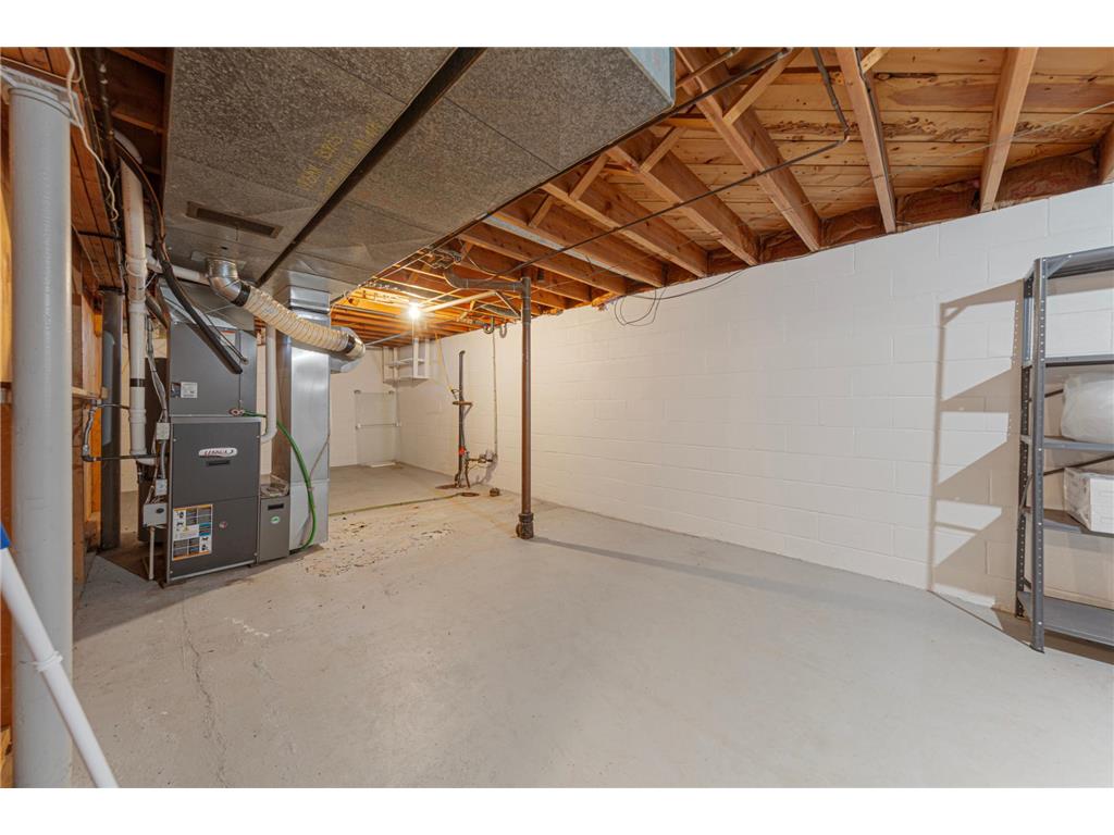 914 S Elm Avenue Owatonna MN 55060 7068940 image37