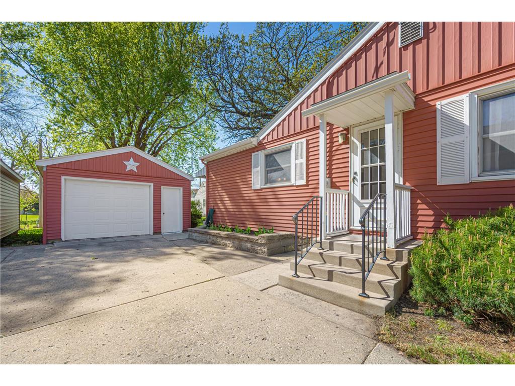914 S Elm Avenue Owatonna MN 55060 7068940 image5