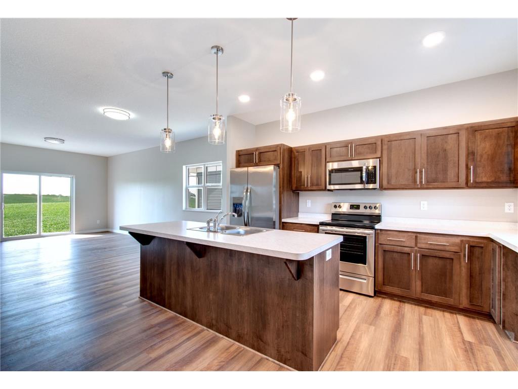 914 Wencel Avenue NE New Prague MN 56071 6473007 image1