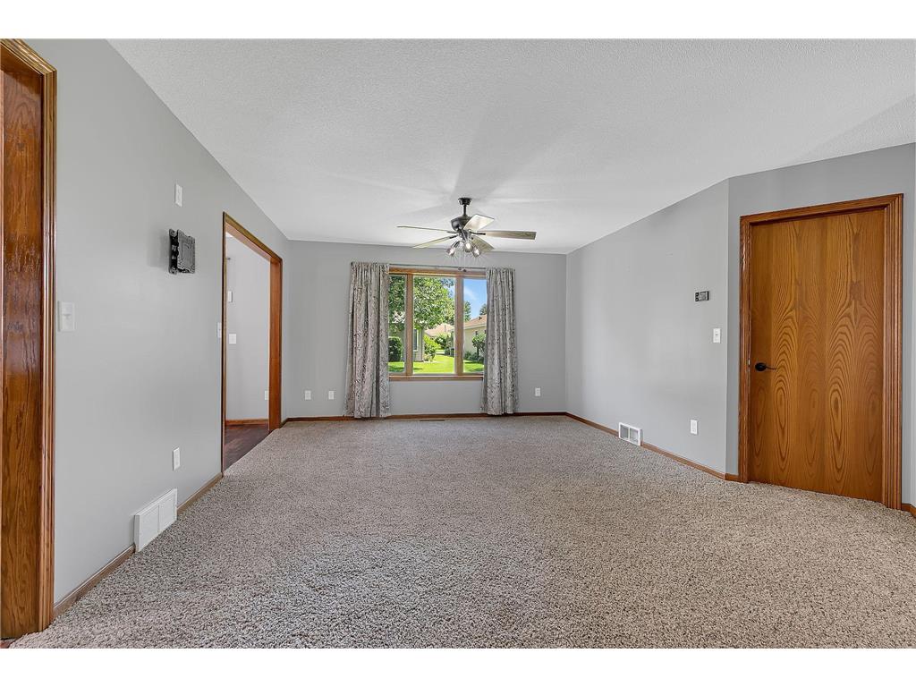 914 Willow Grove Circle Waite Park MN 56387 7096567 image14