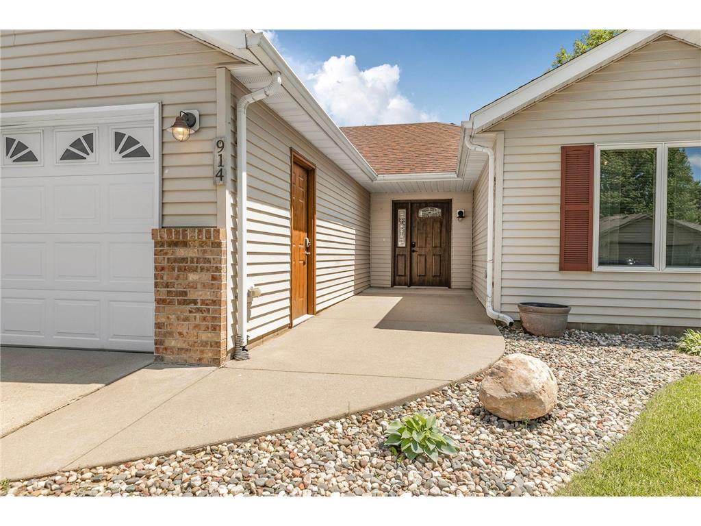 914 Willow Grove Circle Waite Park MN 56387 7096567 image2