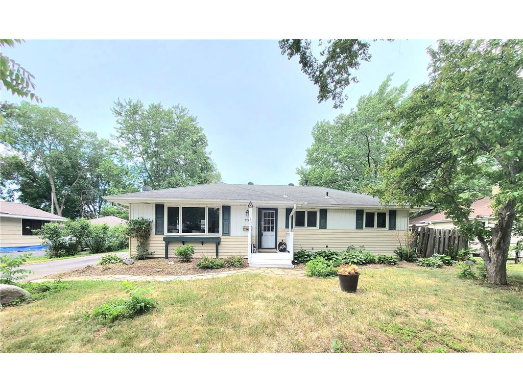 9140 Queen Avenue S Bloomington MN 55431 6396232 image1