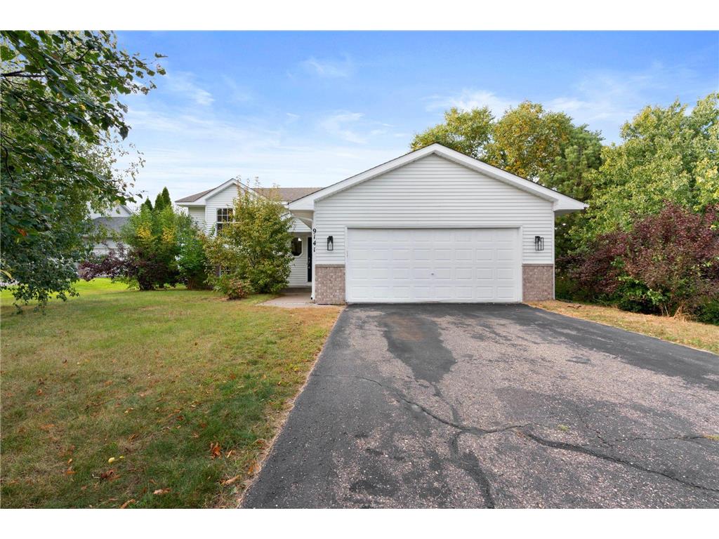 9141 Hampshire Avenue N Brooklyn Park MN 55445 6696709 image1