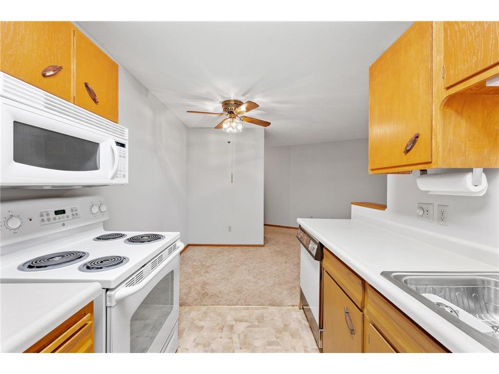 9141 Highway 55 #101 Golden Valley MN 55427 7038563 image13