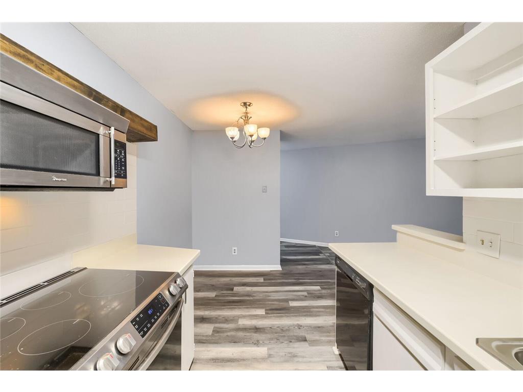 9141 Highway 55 #203 Golden Valley MN 55427 7077396 image10