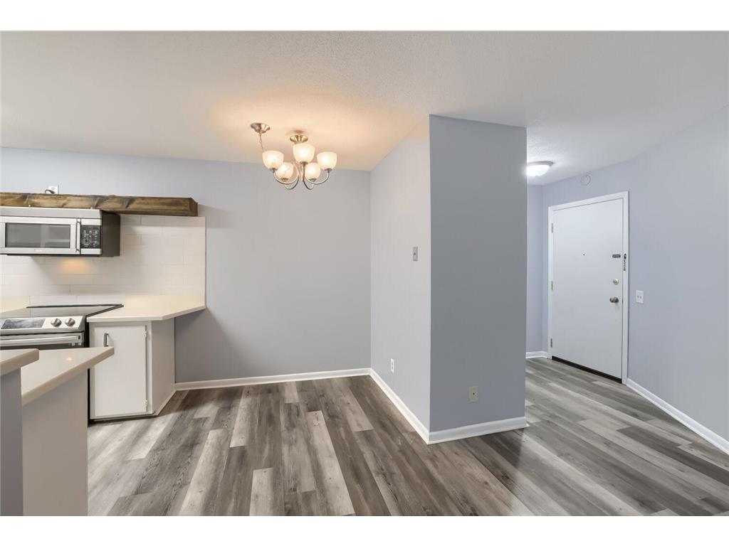 9141 Highway 55 #203 Golden Valley MN 55427 7077396 image7