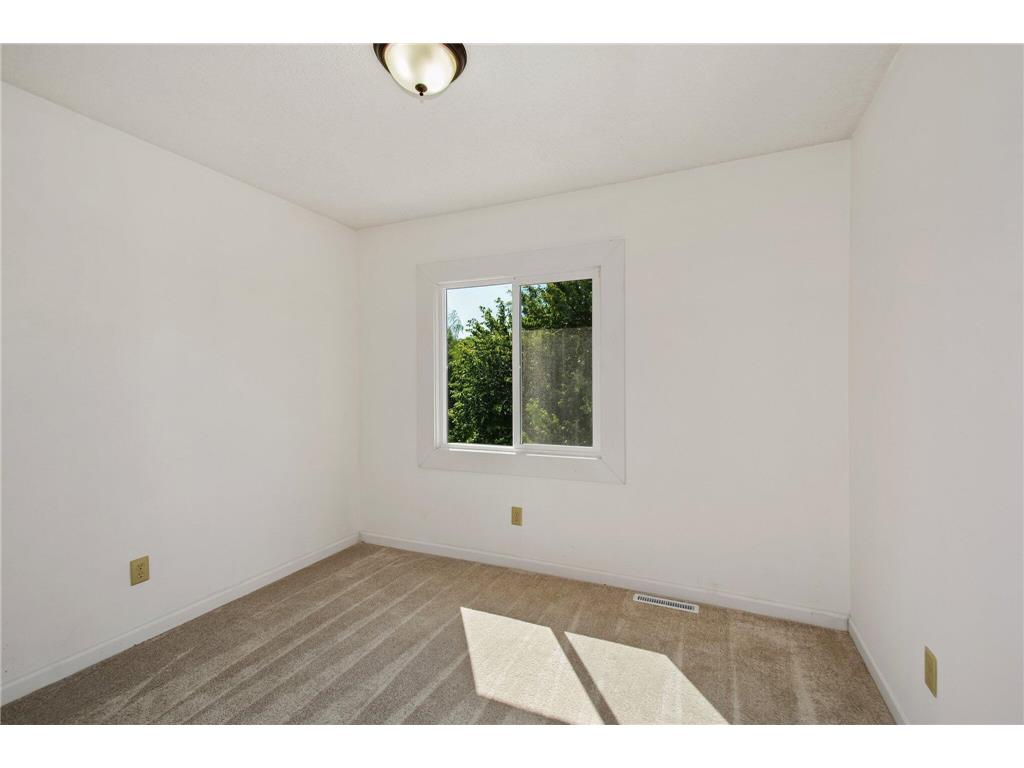 9142 Woodhall Crossing N Brooklyn Park MN 55443 7110378 image26