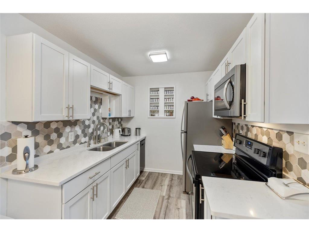 9143 Highway 55 #102 Golden Valley MN 55427 7014738 image1