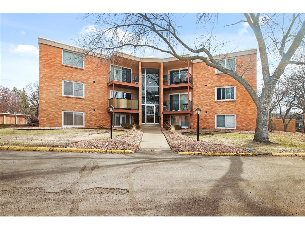 9143 Highway 55 #103 Golden Valley MN 55427 7048764 image1